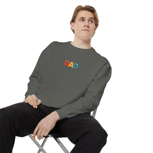 "DAD" Sweatshirt — Vintage Colorblock Dad Pullover, (US, AU, NZ)